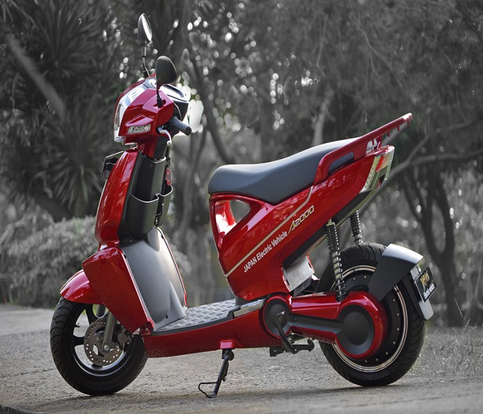 TERRA MOTORS E-SCOOTER A2000 DELUXE VARIANT