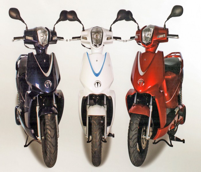 TERRA MOTORS E-SCOOTER A2000 DELUXE VARIANT